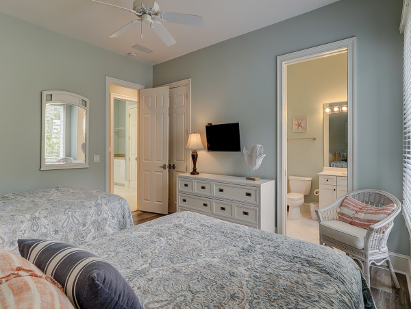 Luxury All the Way Hilton Head 5 Bedroom Pool Home Sleeps 16